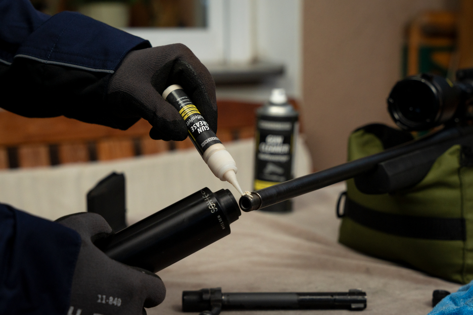 WEICON Gun Grease | Corrosion and wear protection for all types of firearms