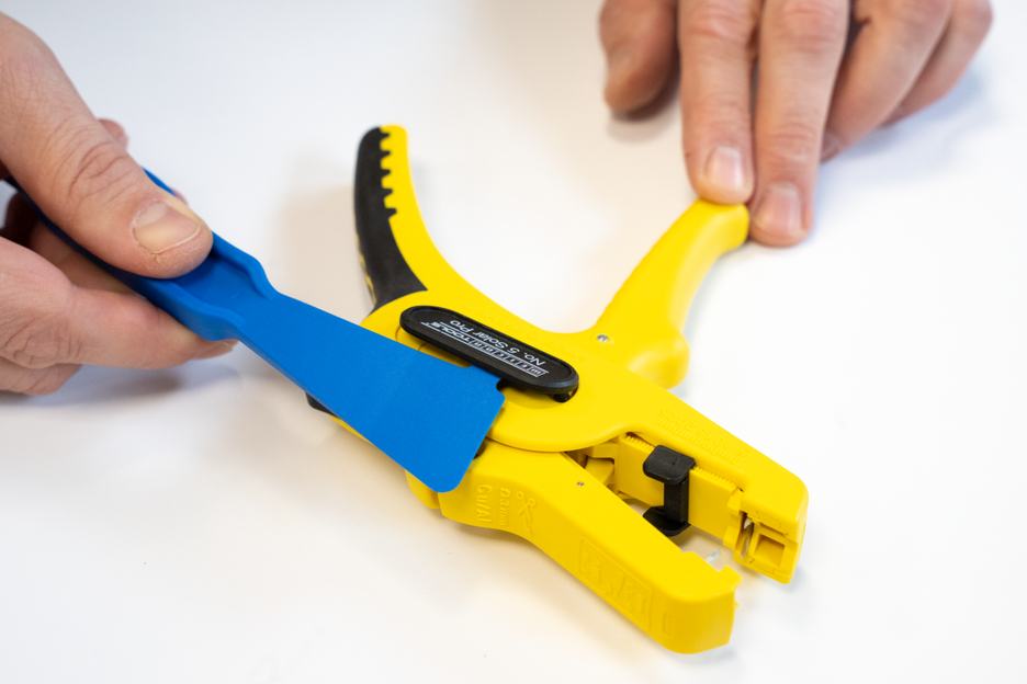 LED Work Light | Drei Helligkeitsstufen sorgen für optimale Sicht und ein sicheres Arbeiten in dunklen Arbeitsumgebungen