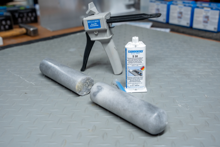 Easy-Mix S 50 | Hochtemperaturbeständiger Epoxidharz-Klebstoff für schnelle Reparatur- und Wartungsarbeiten