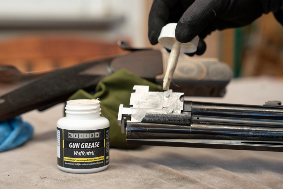 WEICON Gun Grease | Corrosion and wear protection for all types of firearms