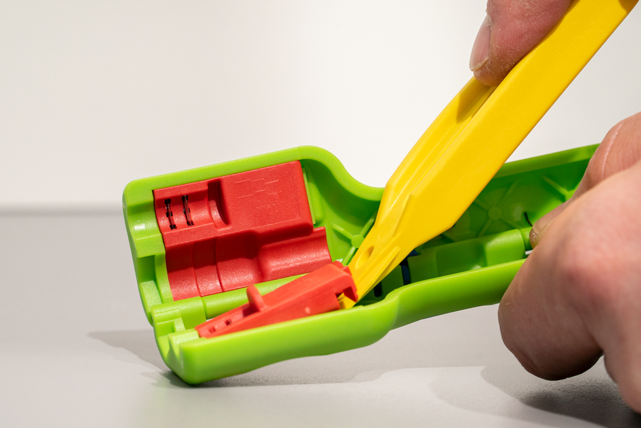 Coax-Stripper No. 1 F Plus Green Line - geeignet für F-Schraubstecker | Abisolierwerkzeuge aus bis zu 97 % nachwachsenden Rohstoffen I zum Entmanteln und Abisolieren von Koaxialkabel inkl. Aufdrehhilfe