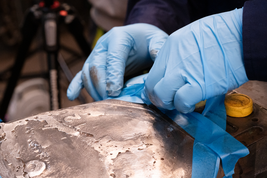 WEICON HB 300 | stahlgefülltes hochtemperaturbeständiges Epoxidharz-System für Reparatur und Formgebung