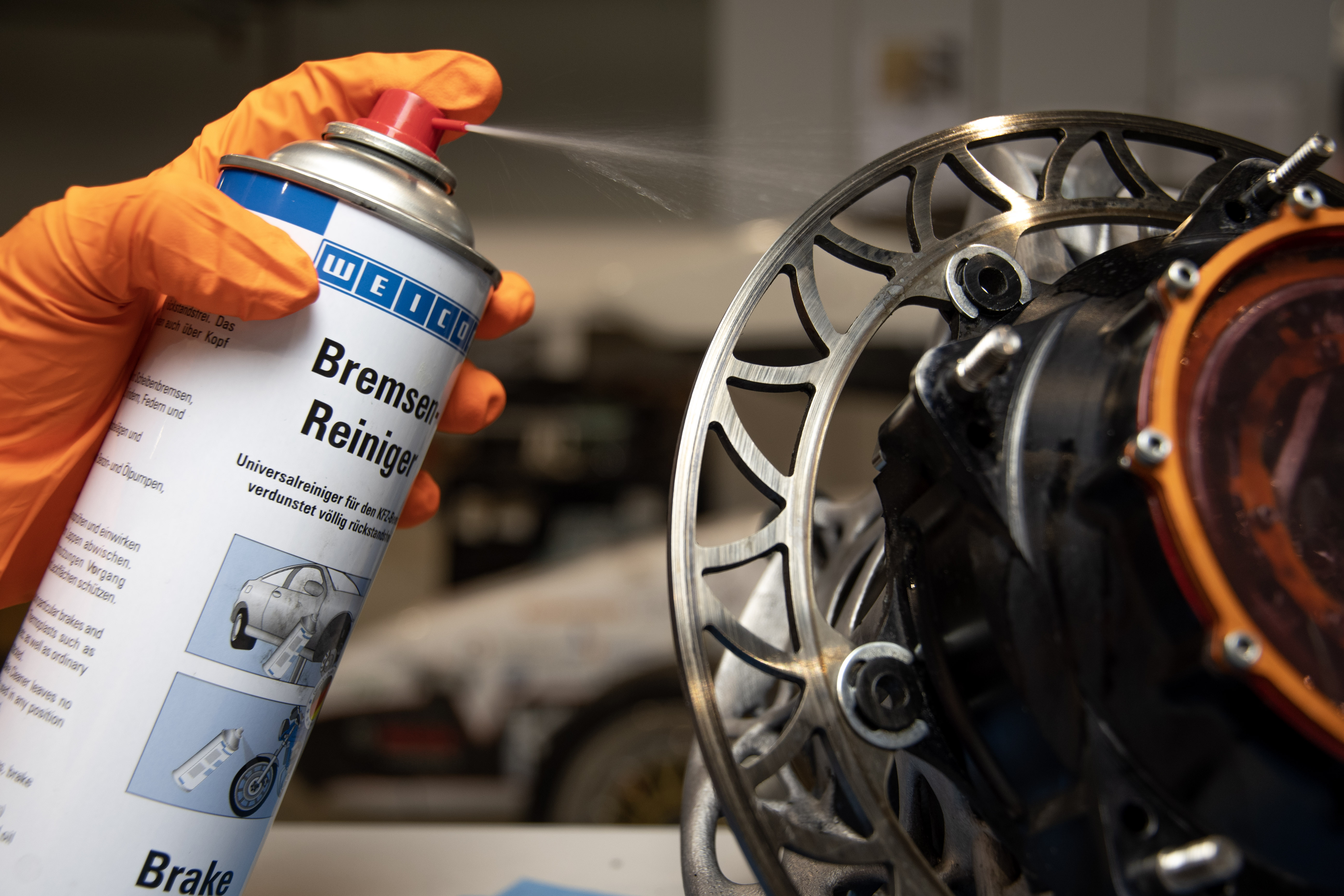 Brake Cleaner | Multi-purpose cleaner, especially for the automotive sector