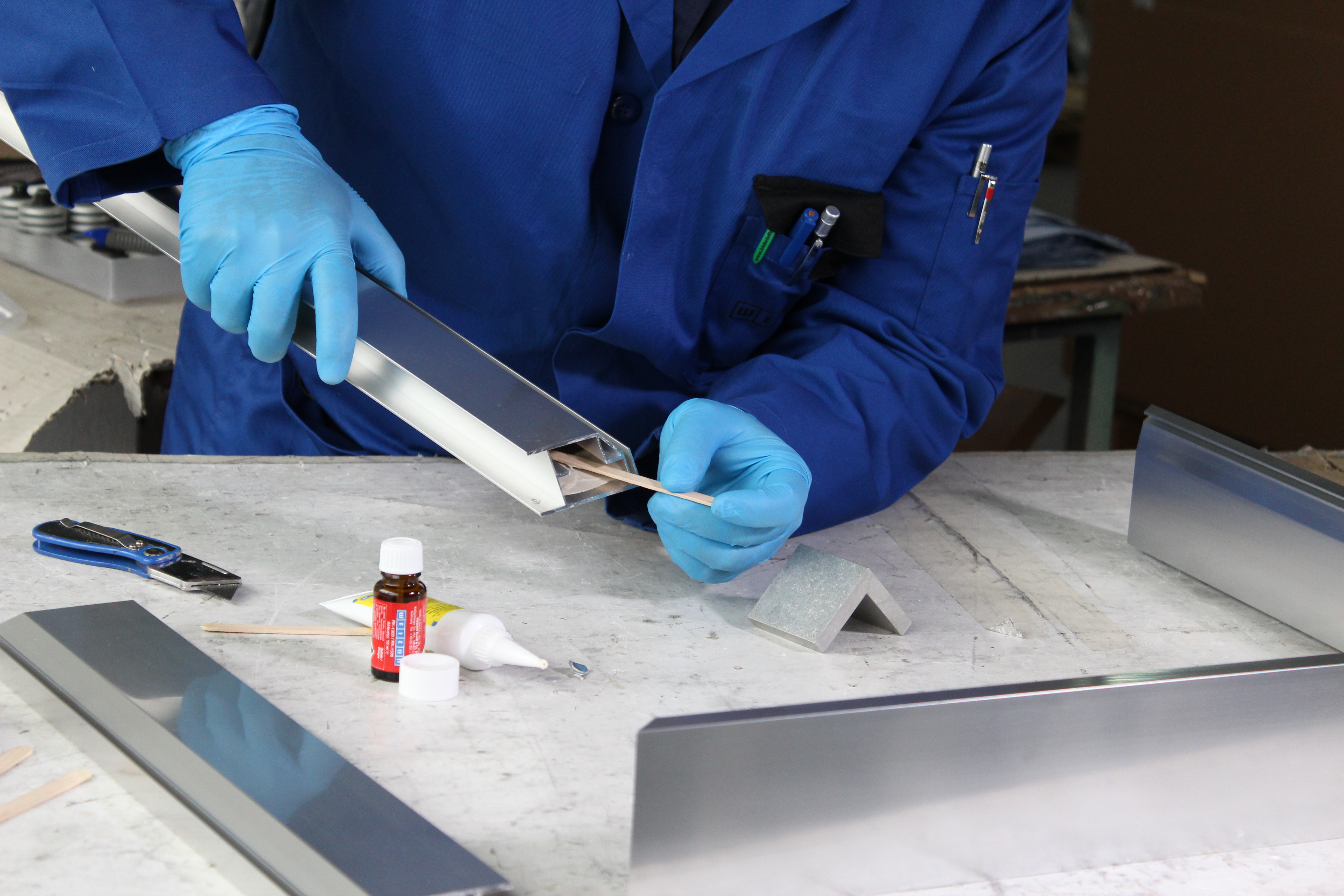 Aluminium-Minutenkleber | Flüssigmetall Epoxidharzklebstoff