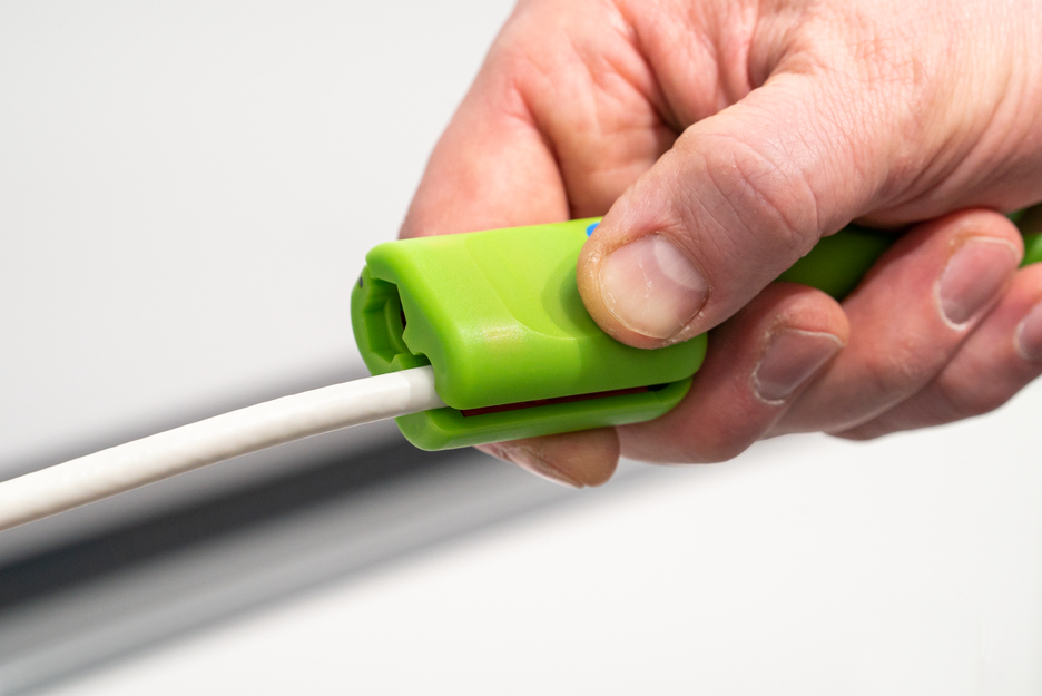 Coax-Stripper No 1 F Plus Green Line - suitable for F-screw connectors  | Sustainable stripping tool I for skinning and stripping coaxial cables incl. untwisting aid