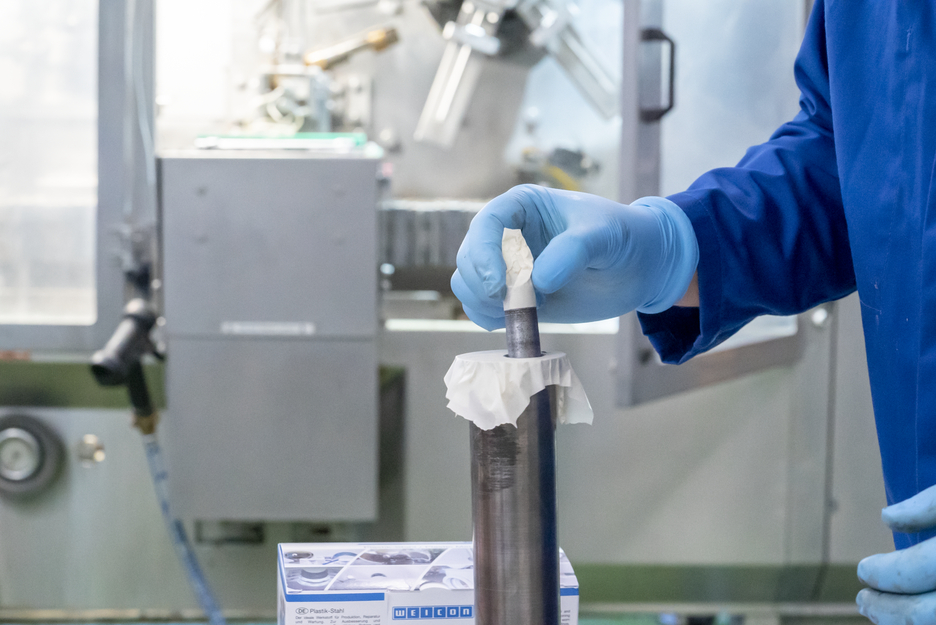 WEICON C | aluminiumgefülltes Epoxidharz-System für Reparatur und Formgebung
