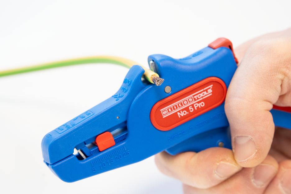 Abisolierzange No. 5 Pro | für alle gängigen flexiblen und massiven Leiter, Arbeitsbereich 0,2 – 16,0 mm²