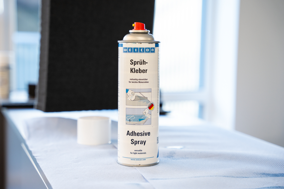 Sprühkleber | sprühbarer Kontaktklebstoff, ideal für Pappe und Papier