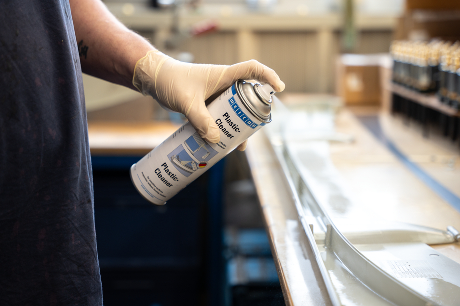 Plastic Cleaner | zum Reinigen von Kunststoff-Applikationen