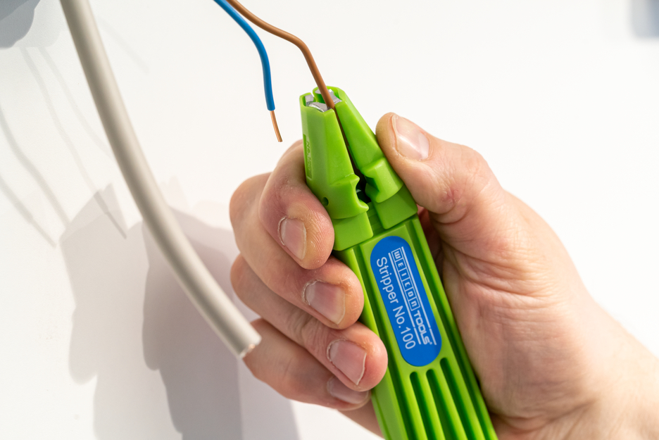 Stripper No. 100 Green Line | Stripping tools made from up to 97% renewable raw materials I multifunctional stripper, working range 0,5 - 16 mm² / 4 - 13 mm Ø