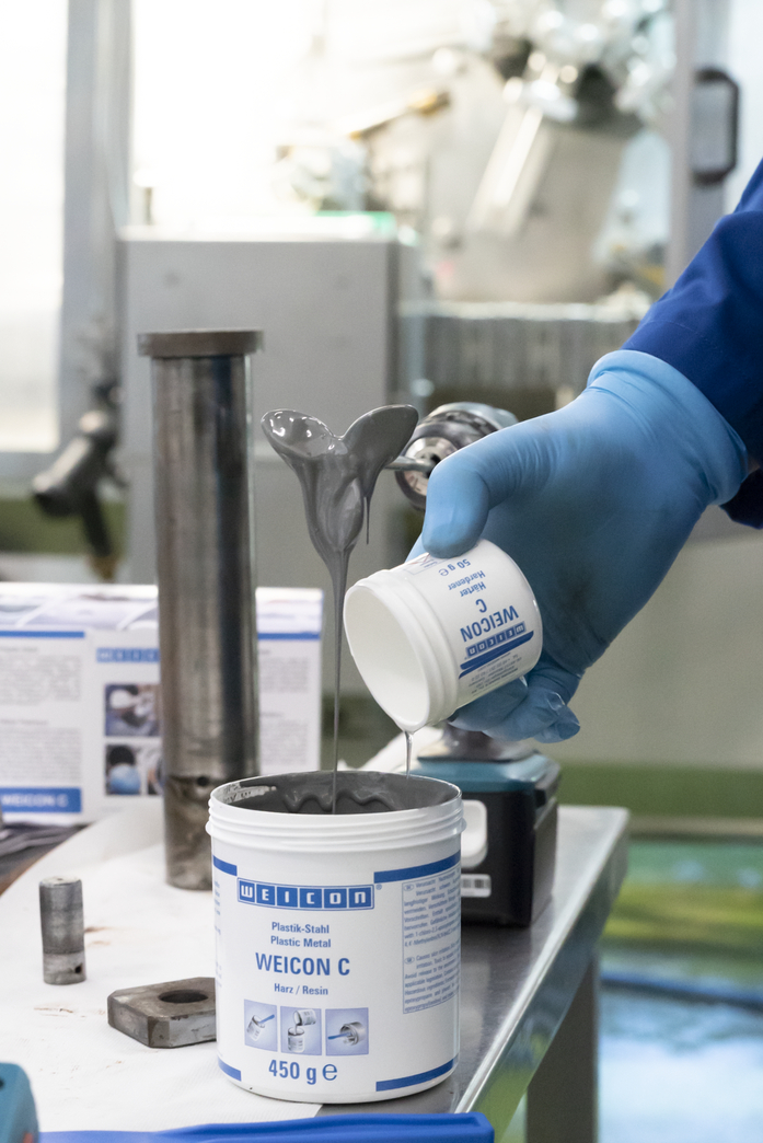 WEICON C | aluminiumgefülltes Epoxidharz-System für Reparatur und Formgebung
