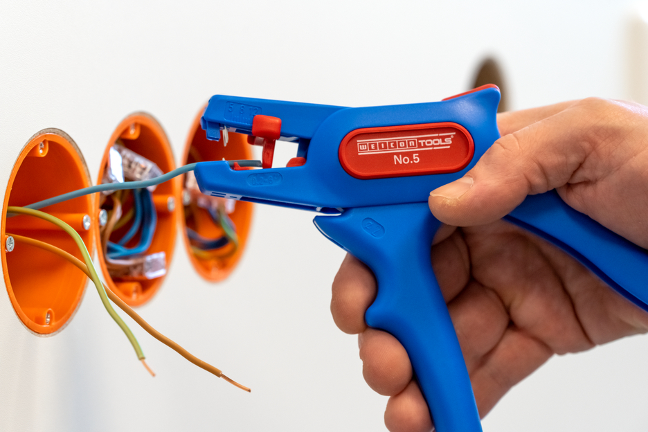 Wire Stripper No. 5 | for all common stranded and solid conductors I working range 0,2 - 6,0 mm²