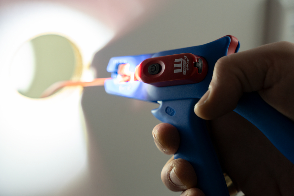 LED Work Light | Drei Helligkeitsstufen sorgen für optimale Sicht und ein sicheres Arbeiten in dunklen Arbeitsumgebungen