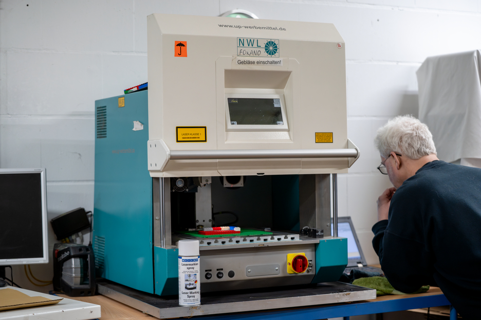 WEICON Laser Marking Spray | Special spray for enhancing contrast in laser engravings