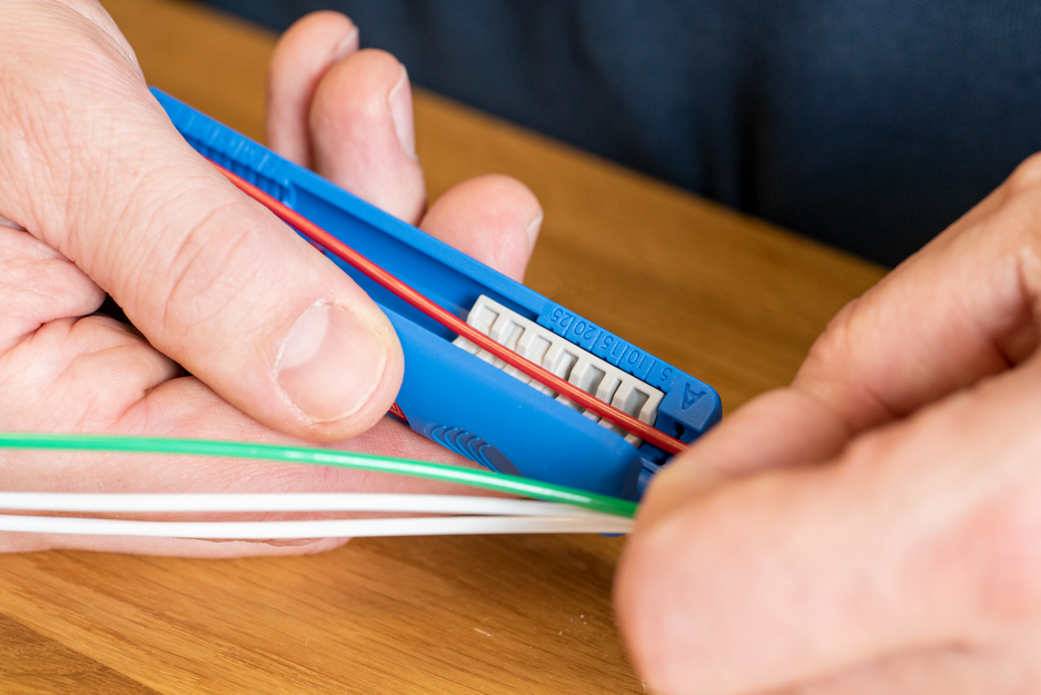 LWL Fibre Tube No. 2 | Werkzeug zum Entmanteln von speziellen Buffer Tubes bei Glasfaserkabeln