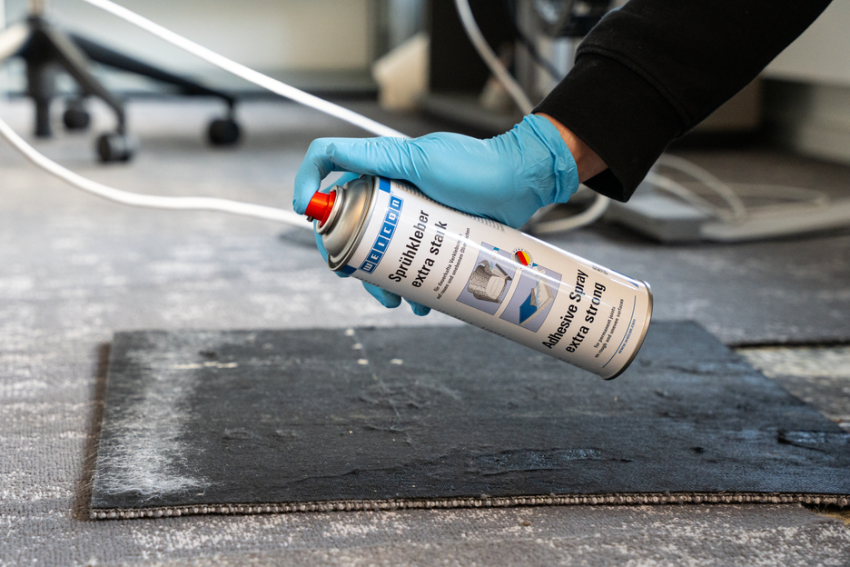 Sprühkleber extra stark | sprühbarer Kontaktklebstoff für starke und dauerhafte Verklebungen von Filz, Kunstleder und Dämmstoffen