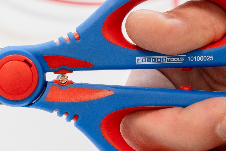 Elektrikerschere XL | großer Griffdurchmesser für kleine und große Hände, um eine maximale Kraftübertragung und sicheres Arbeiten zu ermöglichen
