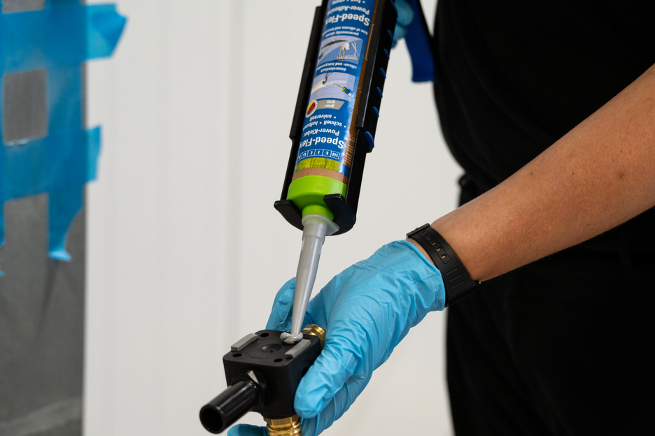 Speed-Flex® MS-Polymer | high-viscosity adhesive and sealant with high initial strength, based on MS-Polymer