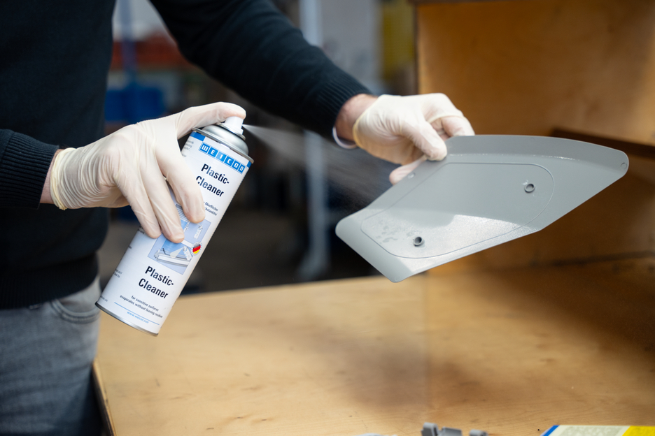 Plastic Cleaner | zum Reinigen von Kunststoff-Applikationen