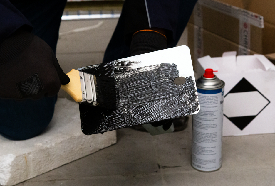 GMK 2510 Contact Adhesive | Two-component contact adhesive for high-strength rubber-to-metal bonds