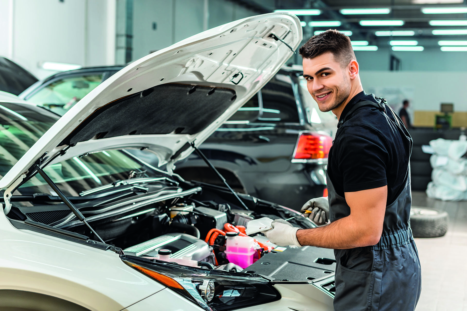 WEICON_Abisolierwerkzeuge-im-Alltag_Kfz WEICON_Abisolierwerkzeuge-im-Alltag_Kfz