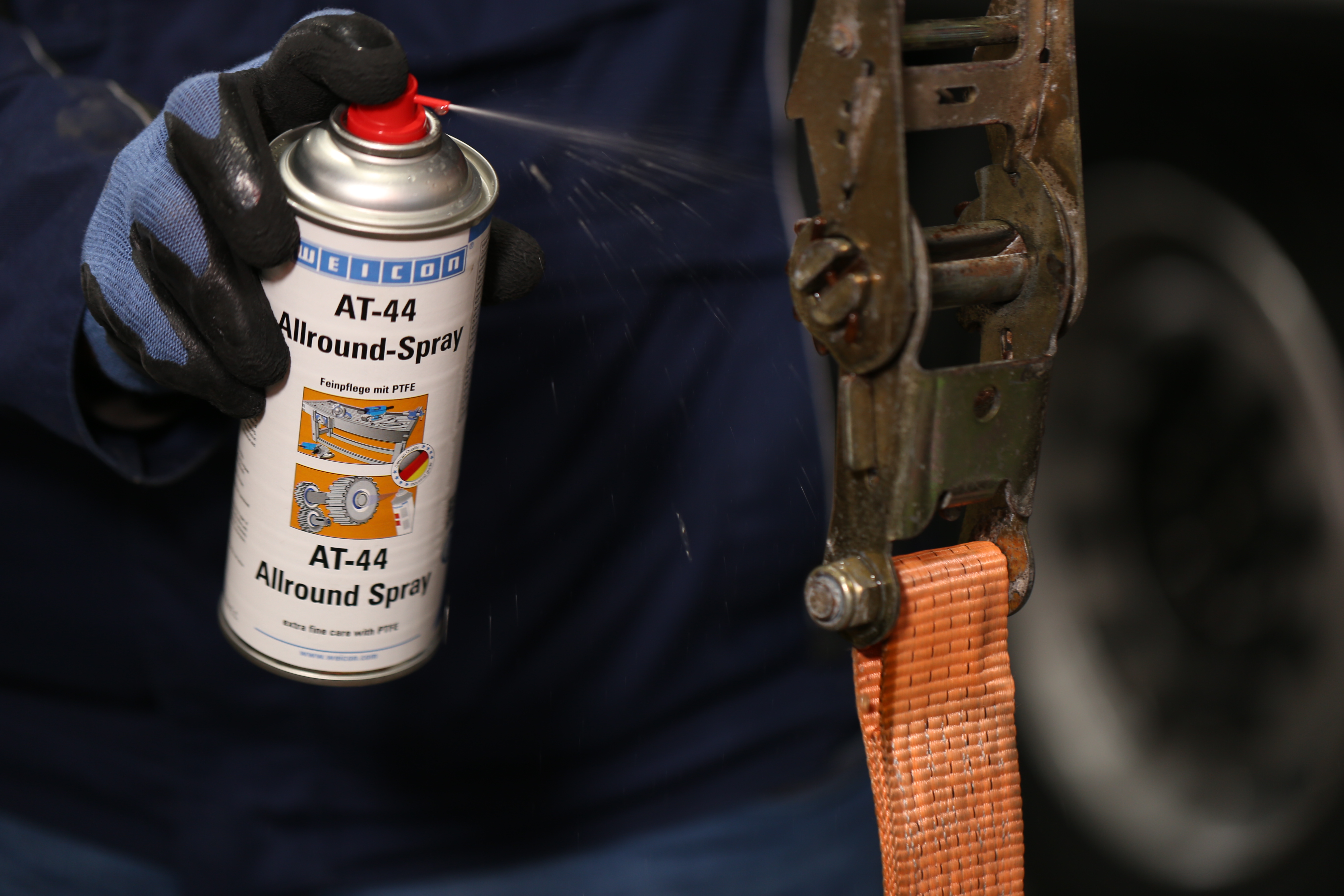 AT-44 Allround-Spray | Schmier- und Multifunktionsöl mit PTFE