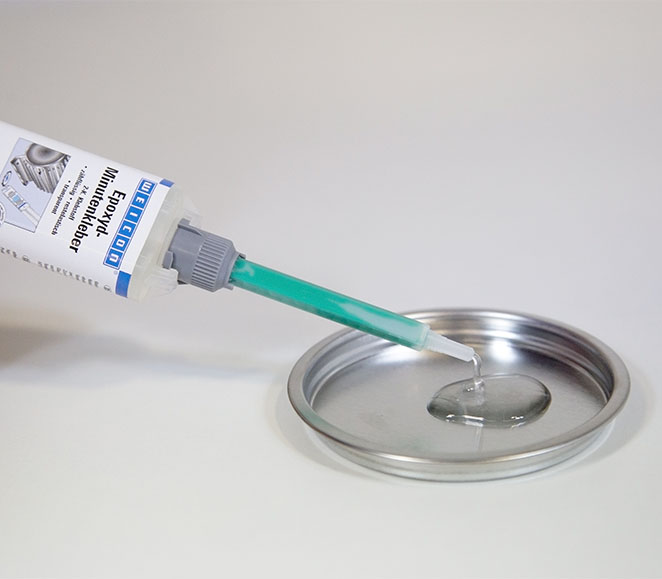 AWB_Epoxyd-Minutenkleber Auftrag Weicon Epoxyd-Minutenkleber