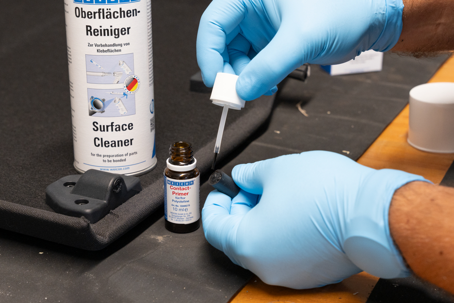 CA-Primer für Polyolefine | Haftvermittler für niederenergetische Kunststoffe