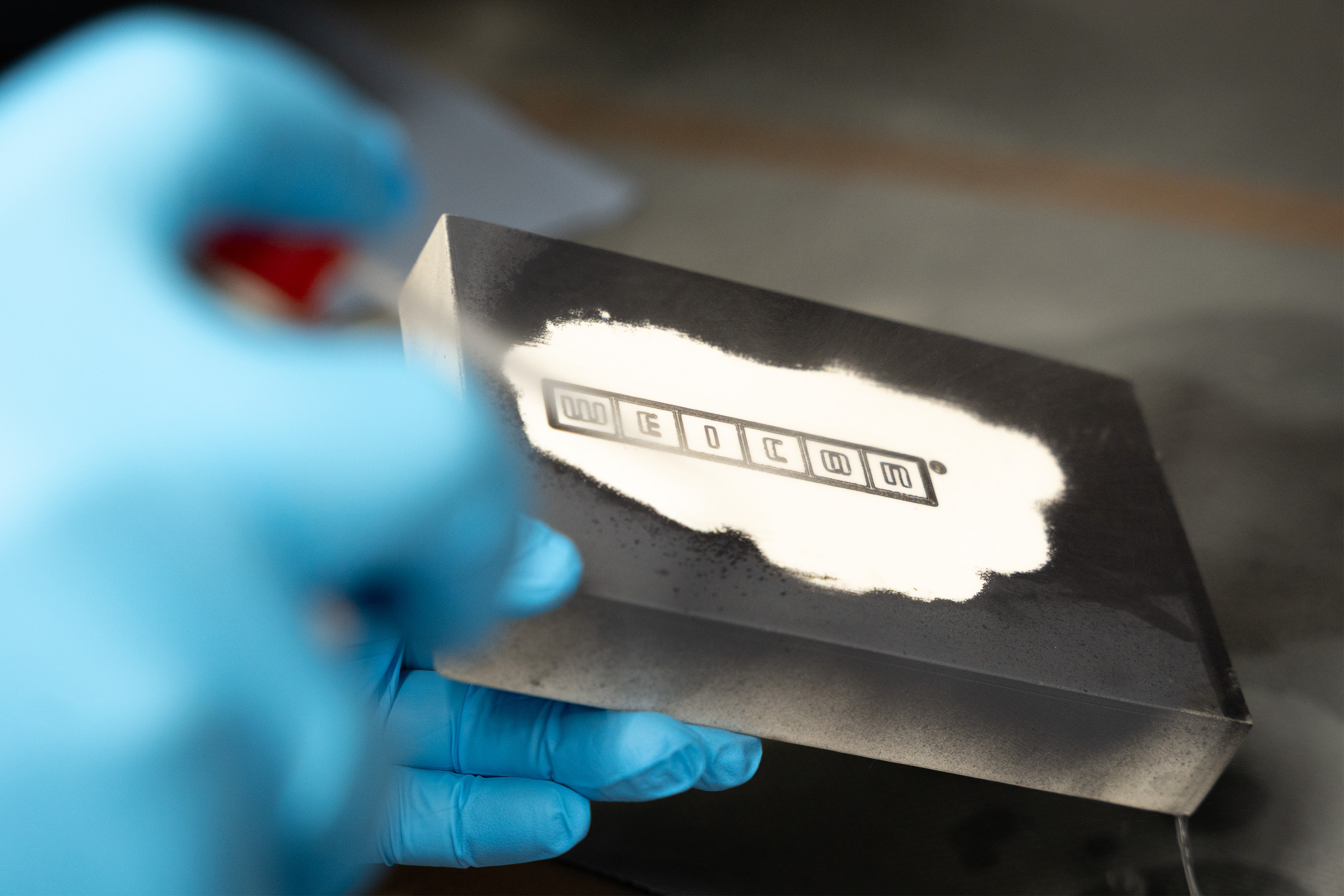 WEICON Lasermarkierspray Anwendung