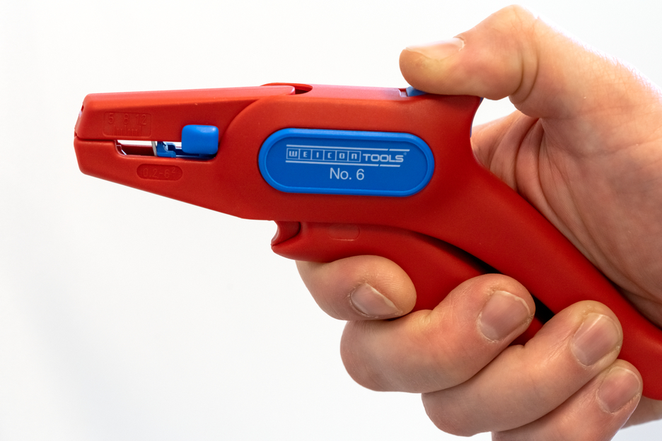 Wire Stripper No. 6 | for live working up to 1.000 volts I working range 0,2 - 6,0 mm²