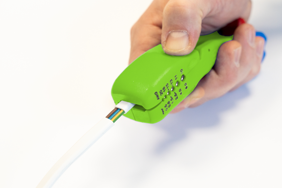 4in1 Kabelmesser F&R Green Line | Abisolierwerkzeuge aus bis zu 97 % nachwachsenden Rohstoffen I für alle gängigen Flachkabel bis zu einer Breite von 18 mm und allen gängigen Rundkabel im Durchmesser von 6-13 mm