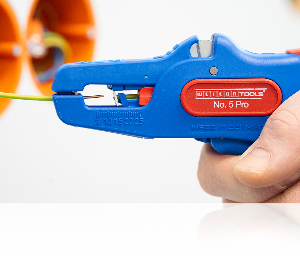 cable cutter, wire stripper, blue tool, red latch, made in germany