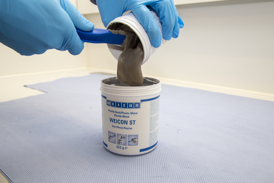 WEICON ST | metallisch gefülltes Epoxidharz-System für Reparatur und Formgebung